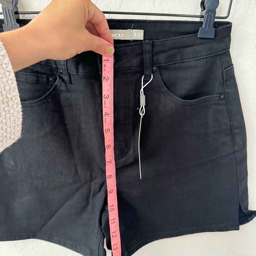 Tractr Black High Waist Shorts Thigh Slit 4/27 - Picture 6 of 7